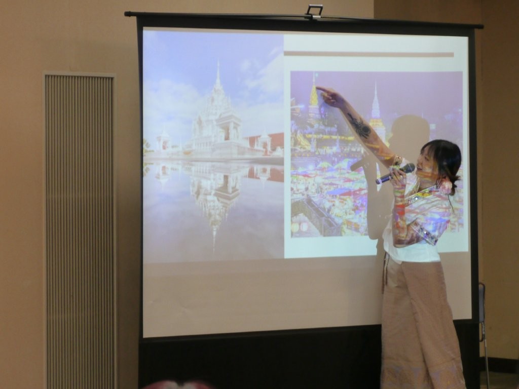 雲南省を紹介する郭智佳玉さん